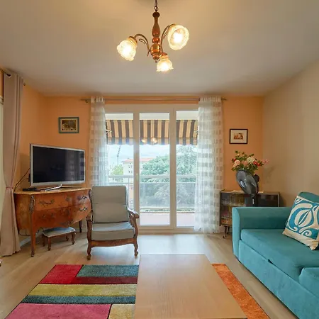 Eau Vive Apartment *